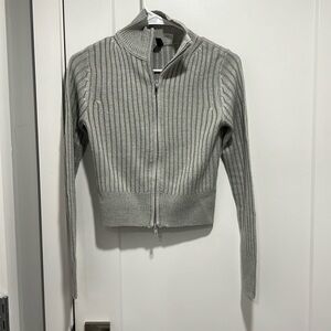 H&M grey sweater zip up size S NWOT